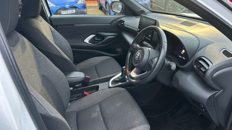 Toyota Yaris Cross 1.5 Hybrid Design 5dr CVT Hybrid Estate